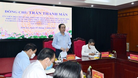Phó Chủ tịch Thường trực QH Trần Thanh Mẫn kiểm tra công tác chuẩn bị bầu cử tại Sơn La